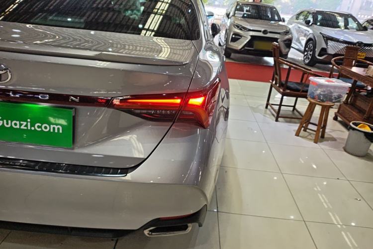 Used Toyota Avalon 2021 2.5L Luxury Edition Right Rear Taillight