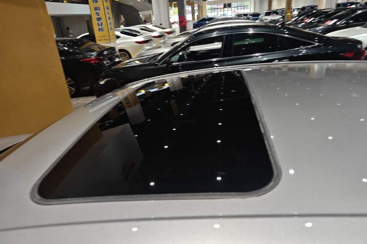 Used Toyota Avalon 2021 2.5L Luxury Edition Roof