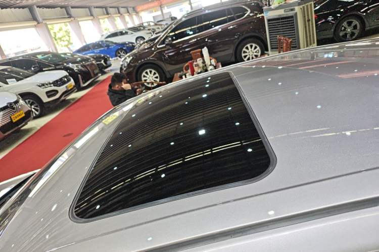 Used Toyota Avalon 2021 2.5L Luxury Edition Roof