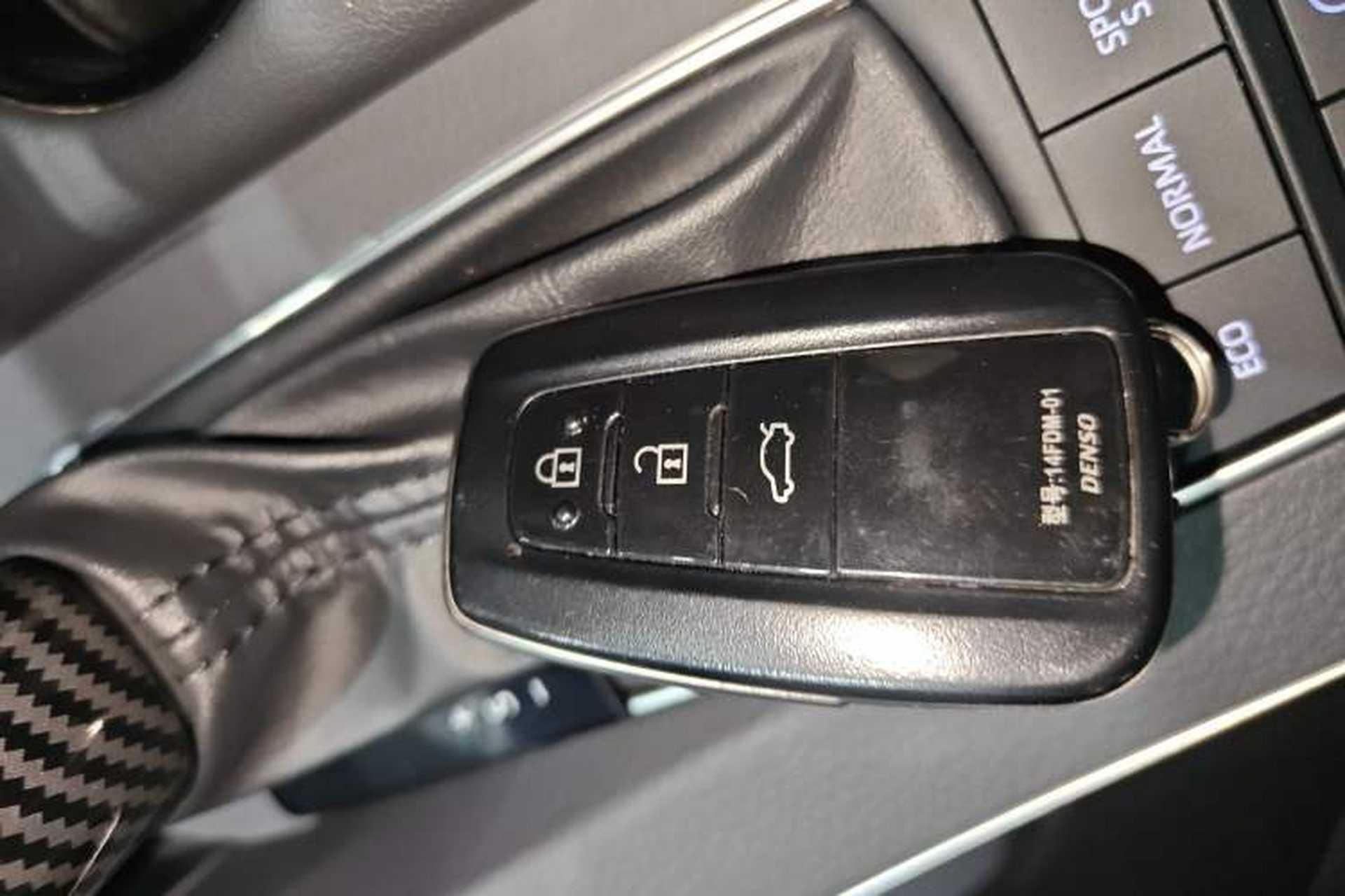 Used Toyota Avalon 2021 2.5L Luxury Edition Vehicle Key