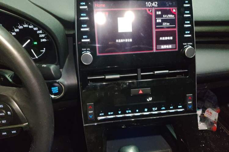 Used Toyota Avalon 2021 2.5L Luxury Edition Audio And AC Panel