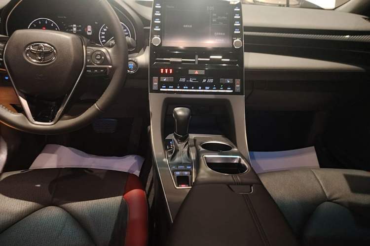 Used Toyota Avalon 2021 2.5L Touring Prestige SPORT Edition Audio And AC Panel