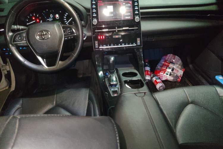 Used Toyota Avalon 2021 2.5L Luxury Edition Center Console