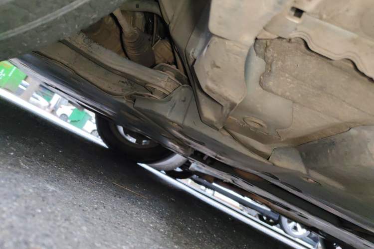 Used Toyota Avalon 2021 2.5L Luxury Edition Chassis Front Left