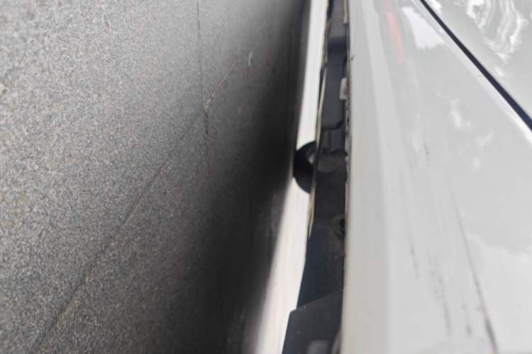Used Toyota Avalon 2021 2.5L Luxury Edition Chassis Rear Left