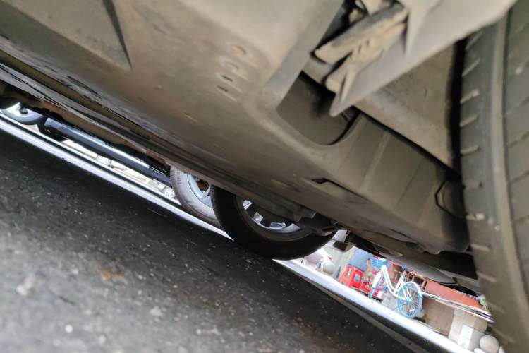 Used Toyota Avalon 2021 2.5L Luxury Edition Chassis Rear Left