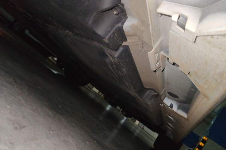 Used Toyota Avalon 2021 2.5L Luxury Edition Chassis Rear Right