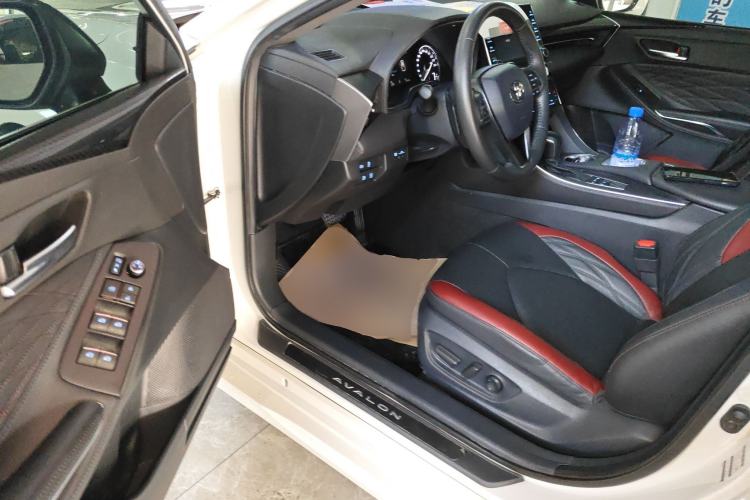 Used Toyota Avalon 2021 2.5L Touring Prestige SPORT Edition Driver Seat