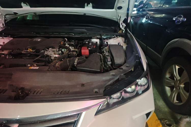 Used Toyota Avalon 2021 2.5L Luxury Edition Engine Bay Left