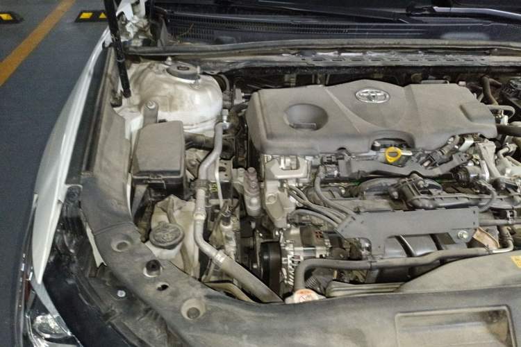 Used Toyota Avalon 2021 2.5L Luxury Edition Engine Bay Right