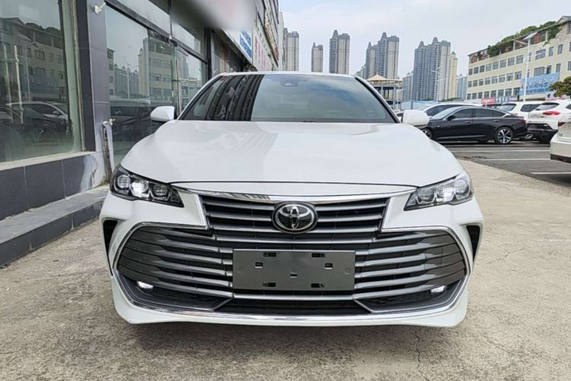 Used Toyota Avalon 2021 2.5L Luxury Edition Front