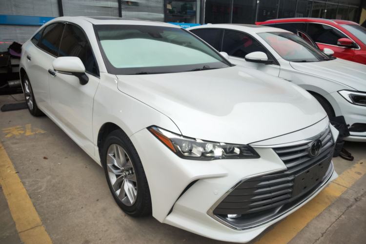 Used Toyota Avalon 2021 2.5L Luxury Edition Front Right 45 Deg