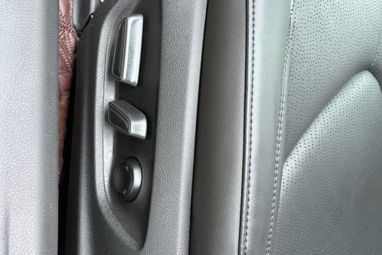 Used Toyota Avalon 2021 2.5L Luxury Edition Interior 1
