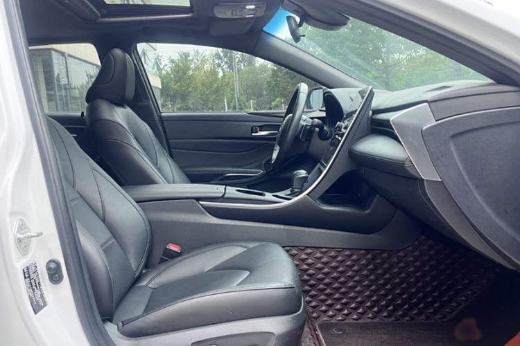 Used Toyota Avalon 2021 2.5L Luxury Edition Interior 7
