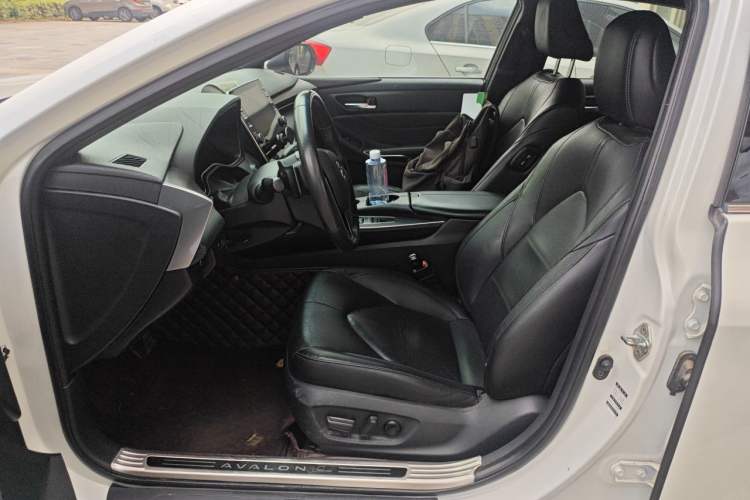 Used Toyota Avalon 2021 2.5L Luxury Edition Left Front Seat