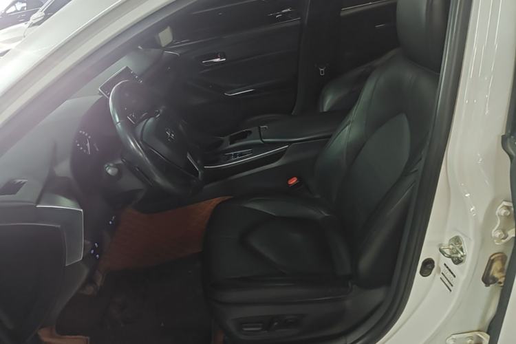 Used Toyota Avalon 2021 2.5L Luxury Edition Left Front Seat