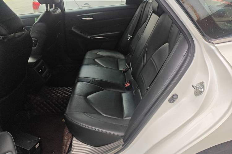 Used Toyota Avalon 2021 2.5L Luxury Edition Left Rear Seat