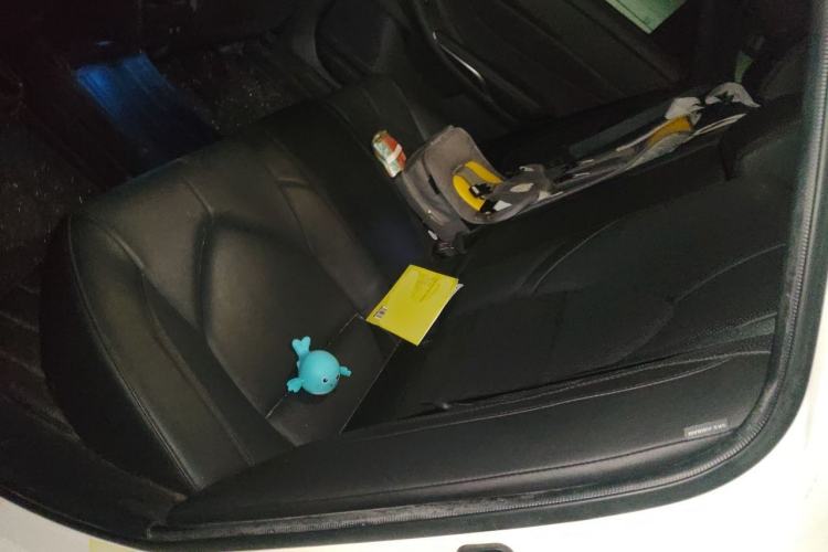Used Toyota Avalon 2021 2.5L Luxury Edition Left Rear Seat