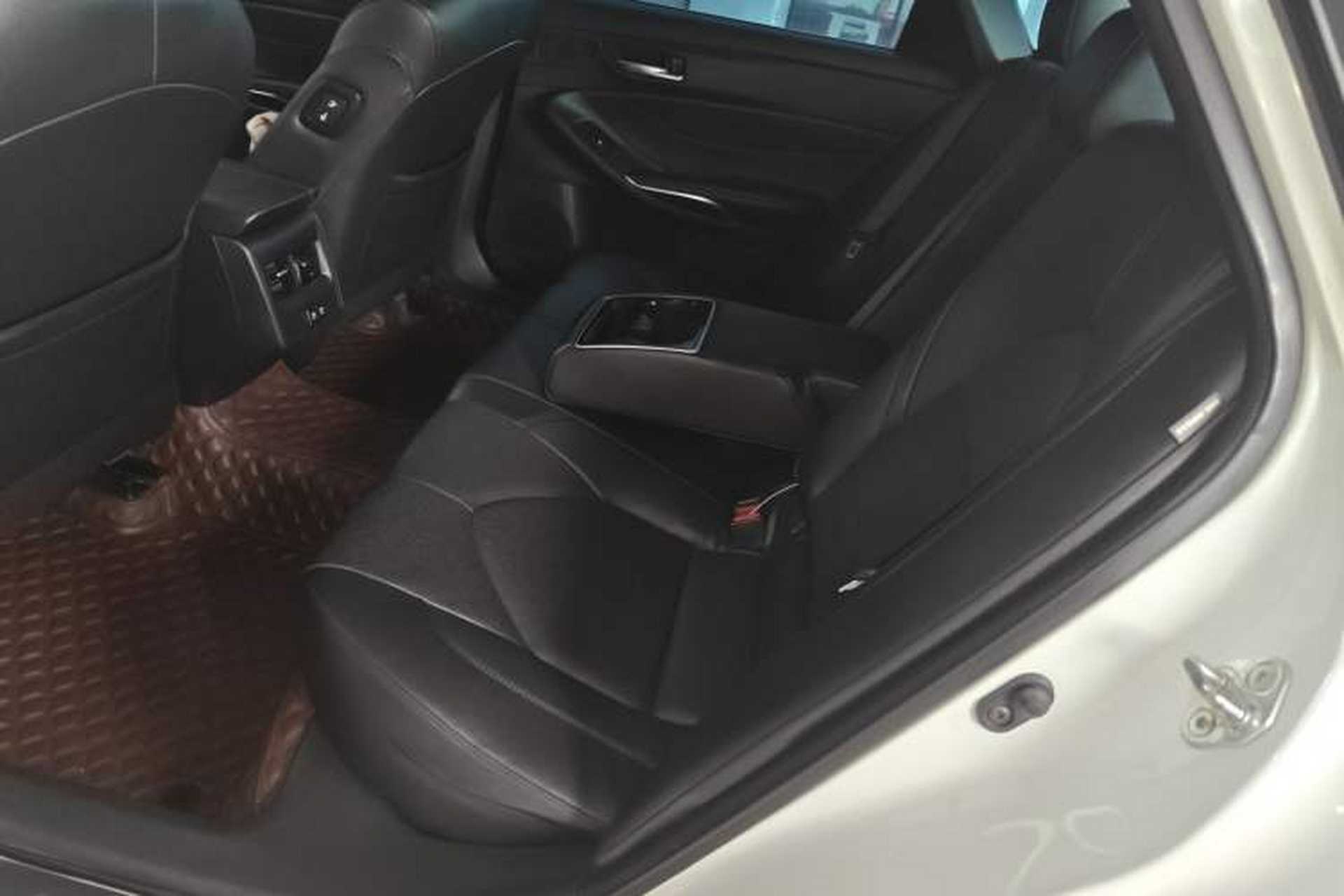 Used Toyota Avalon 2021 2.5L Luxury Edition Left Rear Seat