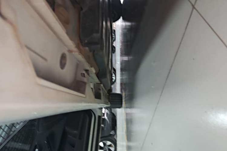 Used Toyota Avalon 2021 2.5L Luxury Edition Left Side Sill