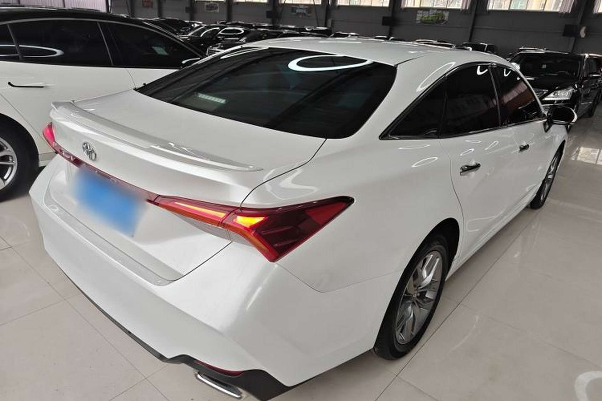 Used Toyota Avalon 2021 2.5L Luxury Edition Rear Right 45 Deg