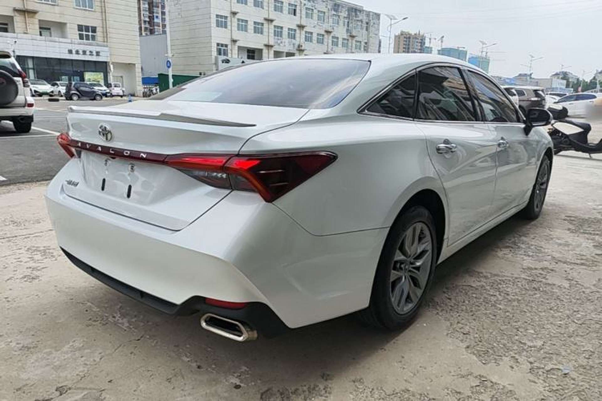 Used Toyota Avalon 2021 2.5L Luxury Edition Rear Right 45 Deg