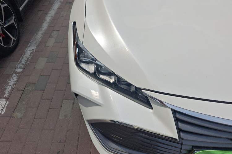 Used Toyota Avalon 2021 2.5L Luxury Edition Right Front Headlight