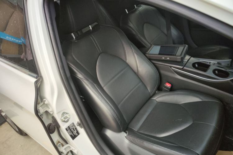 Used Toyota Avalon 2021 2.5L Luxury Edition Right Front Seat