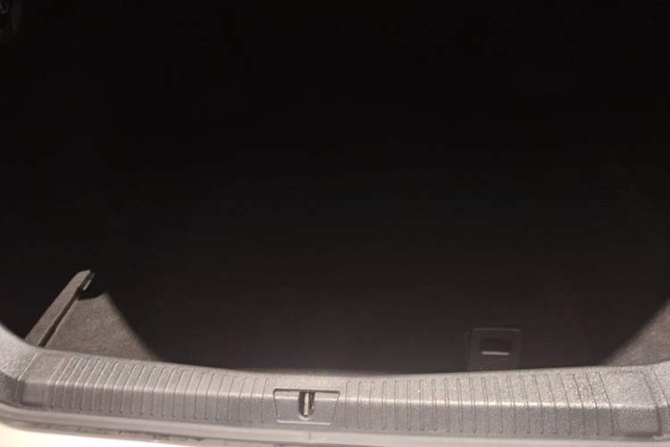 Used Toyota Avalon 2021 2.5L Touring Prestige SPORT Edition Trunk