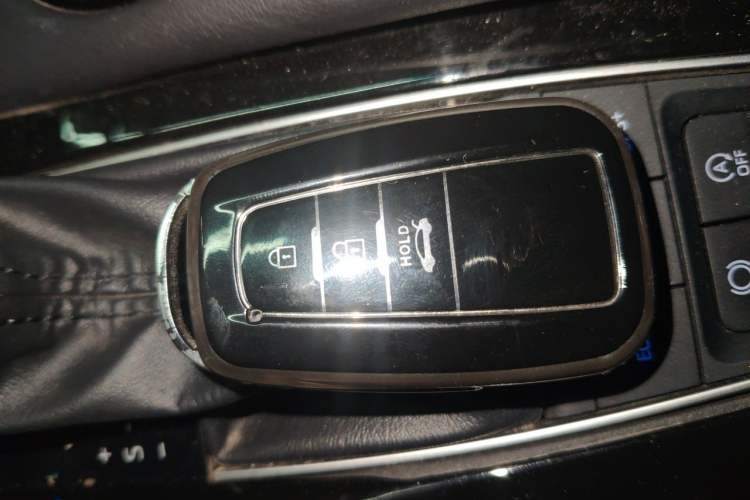 Used Toyota Avalon 2021 2.5L Luxury Edition Vehicle Key