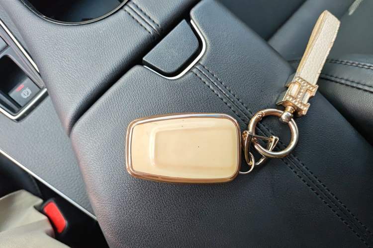 Used Toyota Avalon 2021 2.5L Luxury Edition Vehicle Key