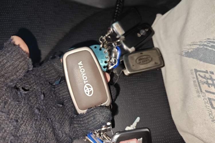 Used Toyota Avalon 2021 2.5L Luxury Edition Vehicle Key