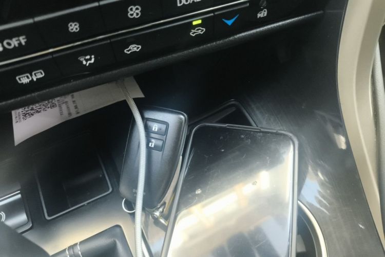 Used Toyota Avalon 2021 2.5L Luxury Edition Vehicle Key