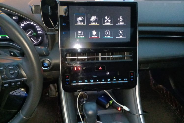 Used Toyota Avalon 2022 2.5L Luxury Edition Audio And AC Panel