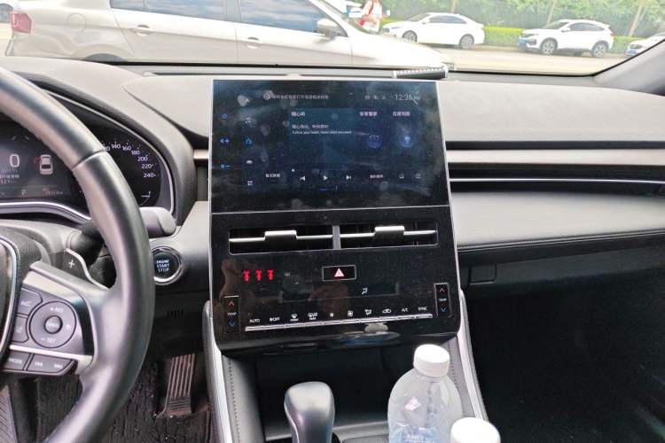 Used Toyota Avalon 2022 2.5L Luxury Edition Audio And AC Panel