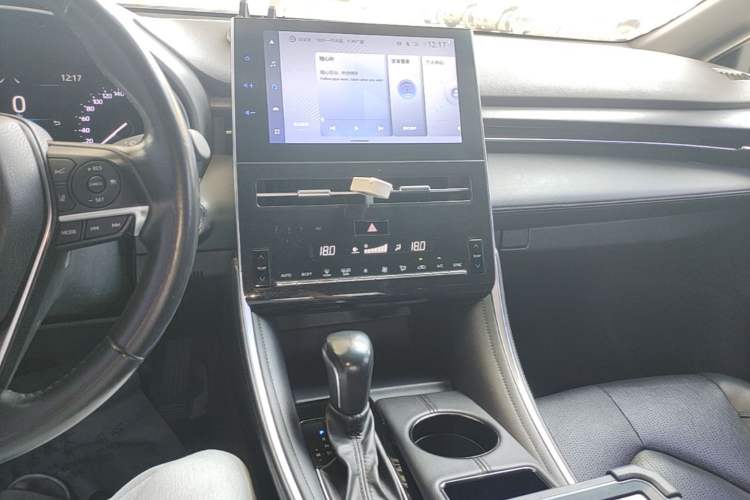 Used Toyota Avalon 2022 2.0L Luxury Edition Audio And AC Panel