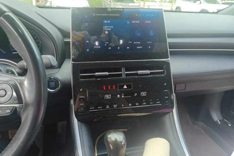 Used Toyota Avalon 2022 2.5L Touring Premium Edition Audio And AC Panel