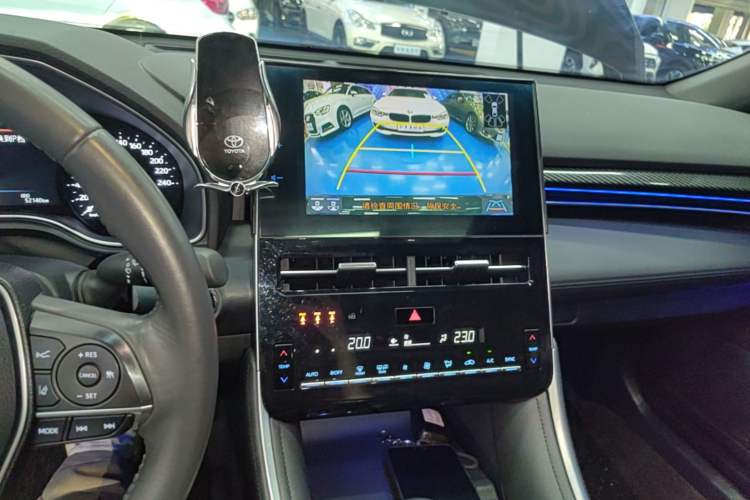 Used Toyota Avalon 2022 2.0L Luxury Edition Audio And AC Panel