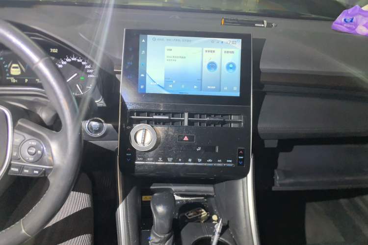 Used Toyota Avalon 2022 2.0L Luxury Edition Audio And AC Panel
