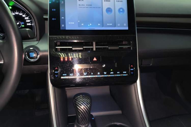 Used Toyota Avalon 2022 2.5L Luxury Edition Audio And AC Panel