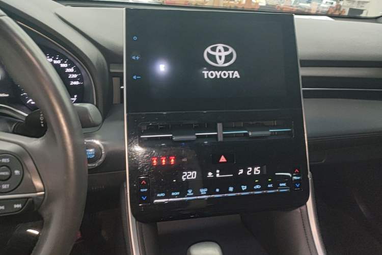 Used Toyota Avalon 2022 2.0L Luxury Edition Audio And AC Panel