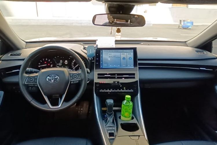 Used Toyota Avalon 2022 2.5L Luxury Edition Center Console