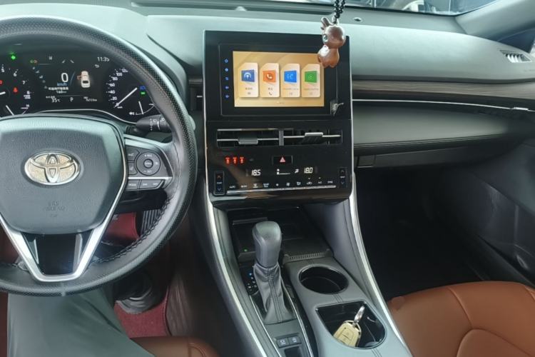 Used Toyota Avalon 2022 2.0L Ambition Edition Center Console