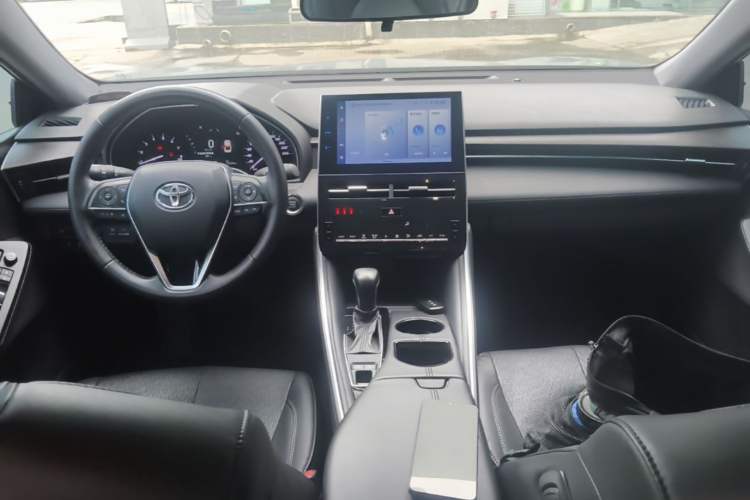 Used Toyota Avalon 2022 2.0L Luxury Edition Center Console