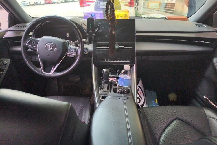 Used Toyota Avalon 2022 2.5L Luxury Edition Center Console