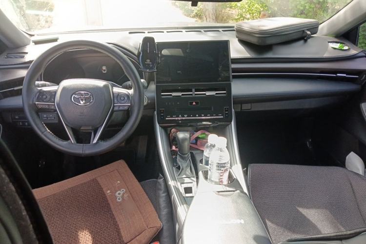 Used Toyota Avalon 2022 2.0L Luxury Edition Center Console