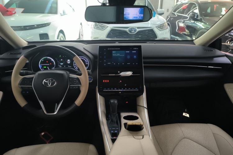 Used Toyota Avalon 2022 Dual-Engine 2.5L Luxury Edition Center Console