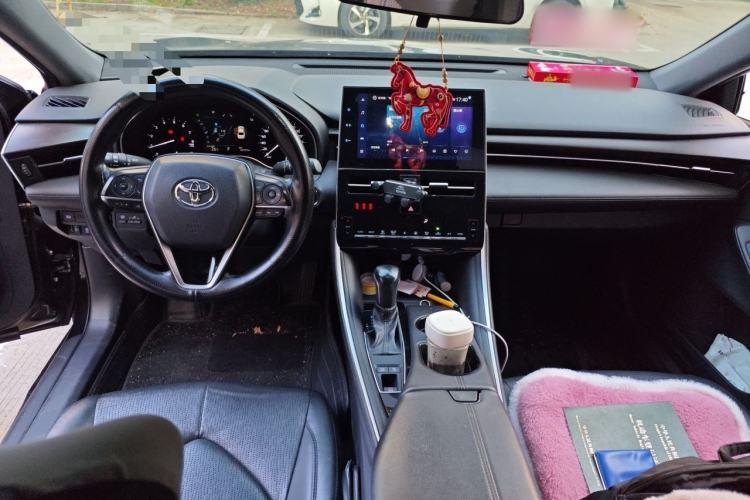 Used Toyota Avalon 2022 2.0L Luxury Edition Center Console