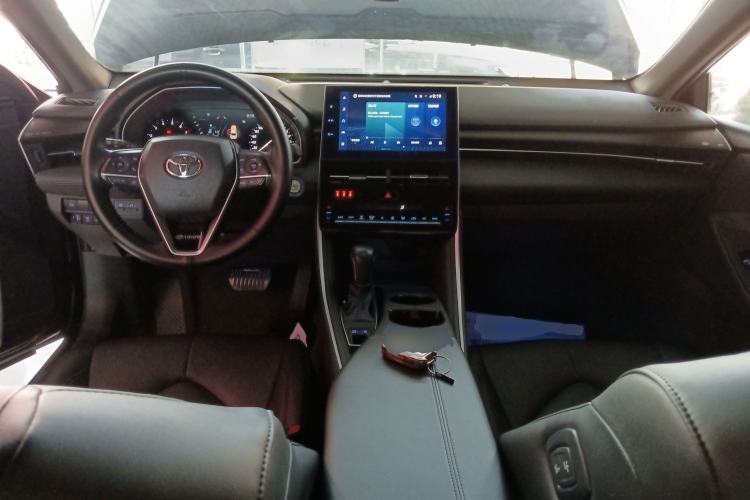 Used Toyota Avalon 2022 2.0L Luxury Edition Center Console