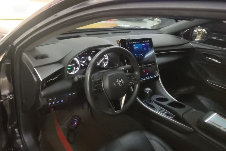Used Toyota Avalon 2022 Dual-Engine 2.5L Luxury Edition Center Console
